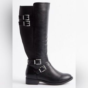 NWT Torrid Knee high, wide width boots